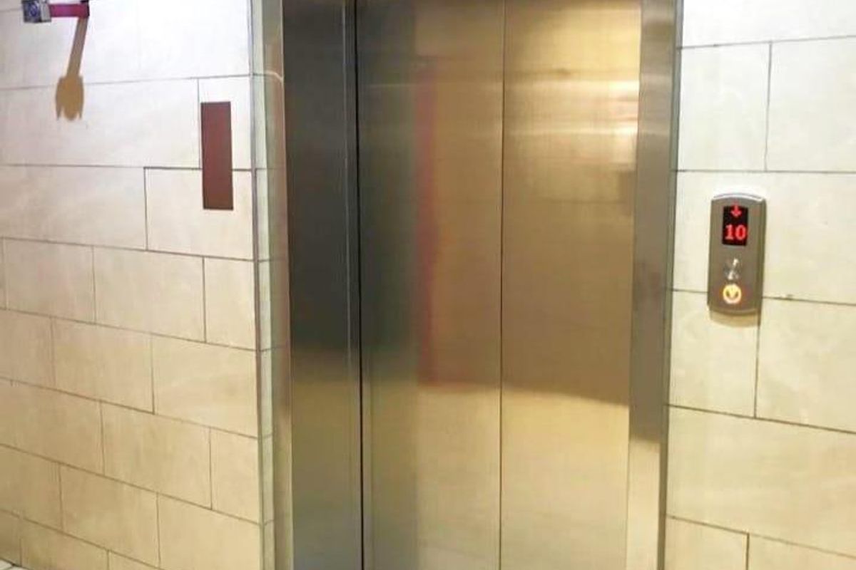 Bachelor apartment in Braamfontein, Johannesburg. - Photo 3