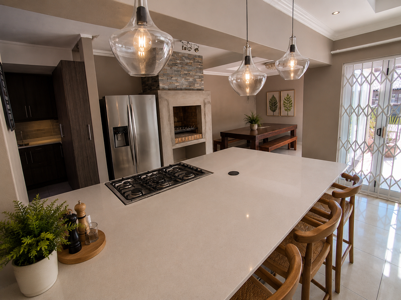 6 bedroom House for sale in Meyerspark - Photo 3