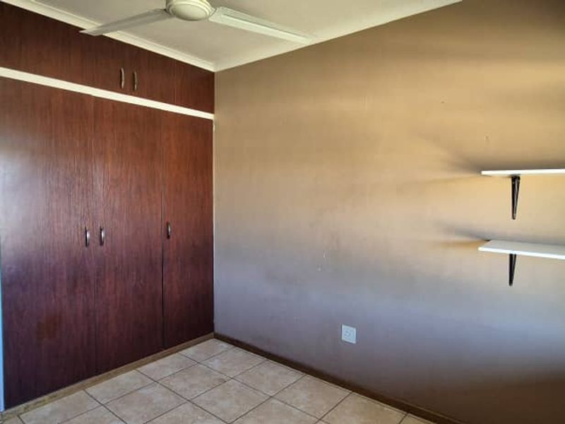 Spacious Family Home for Sale in the Central of Okahandja! - Photo 8