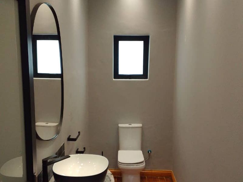 Prime Commercial Property for Rent - Photo 6