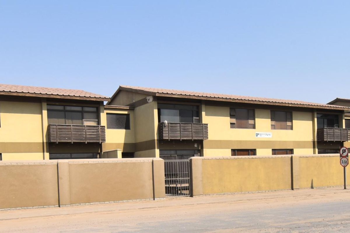 12 Units with Massive Income Potential! - Photo 2