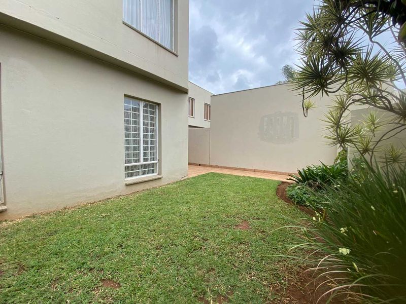 3 Bedroom Townhouse in Pierre Van Ryneveld. - Photo 6