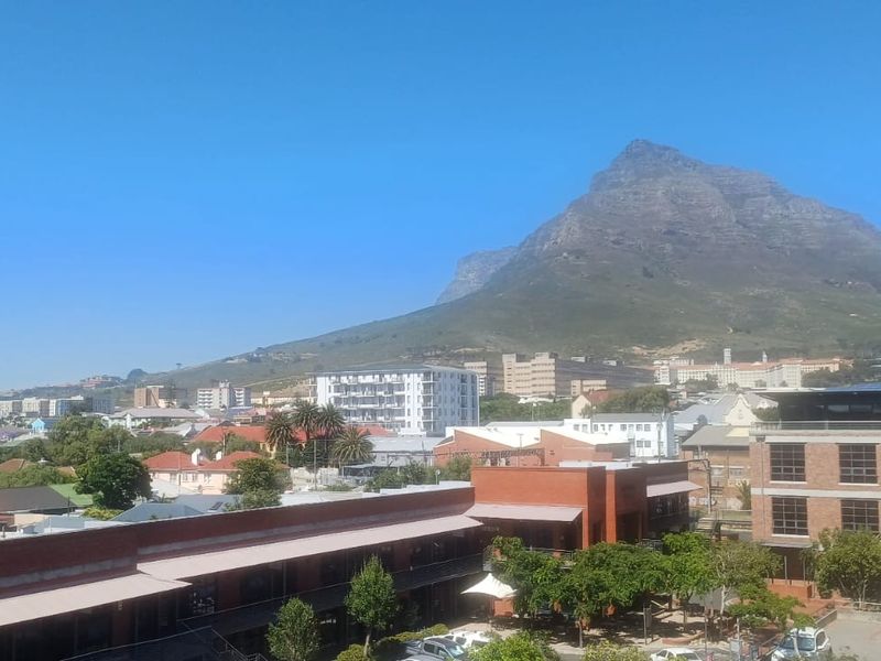 Prime Office Space in Secure and Sustainable Business Park - Photo 3