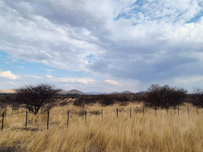 Guarantee views and privacy! 5HA plot for sale! 12 km South West from Okahandja on the Gross Barmen Road! - Photo 6