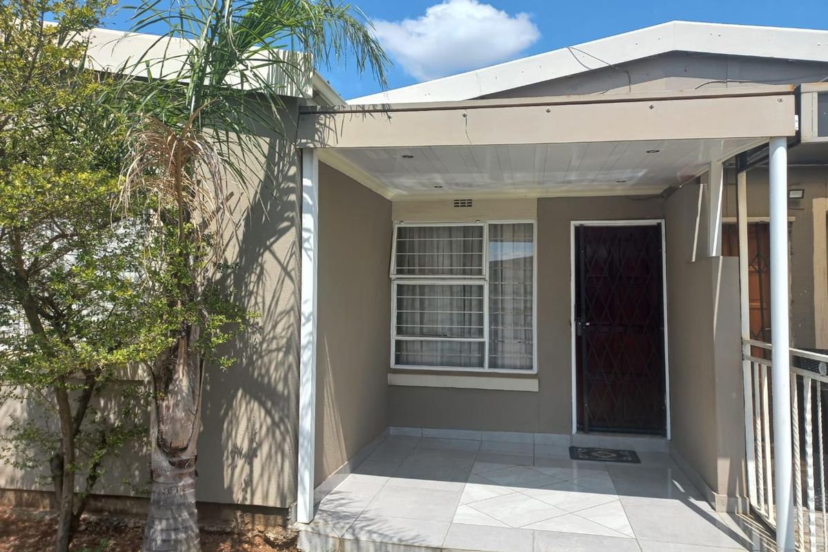 RIDGE WAY, LION RIDGE - Photo 2