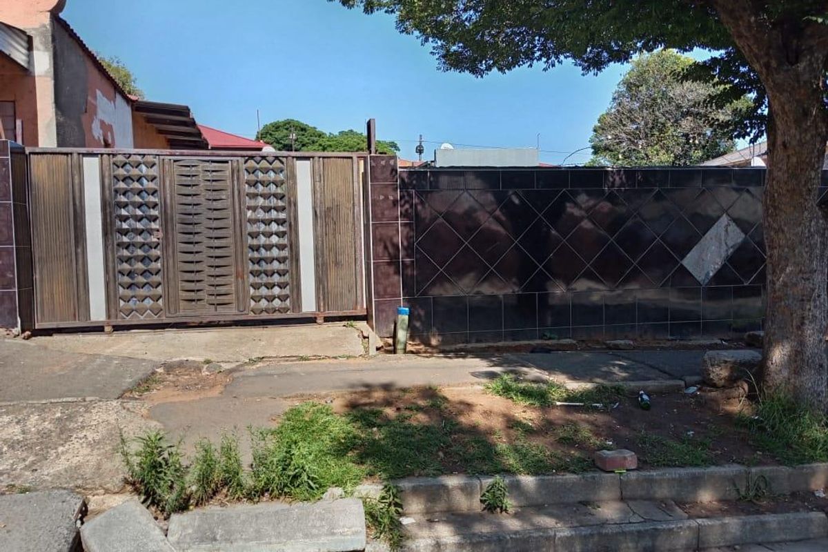 Exceptional Investment Opportunity: 8-Unit Property with Expansion Potential - Photo 5