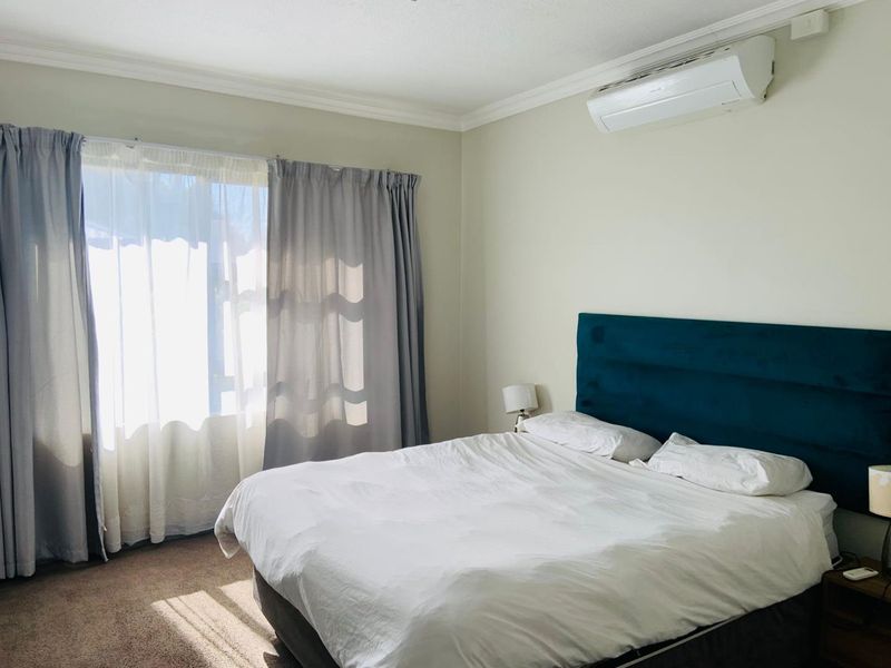 Luxury Two-Bedroom Apartment for Rent - Photo 9
