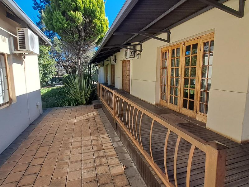 Four star guesthouse in Dan Pienaar, Bloemfontein - Photo 2