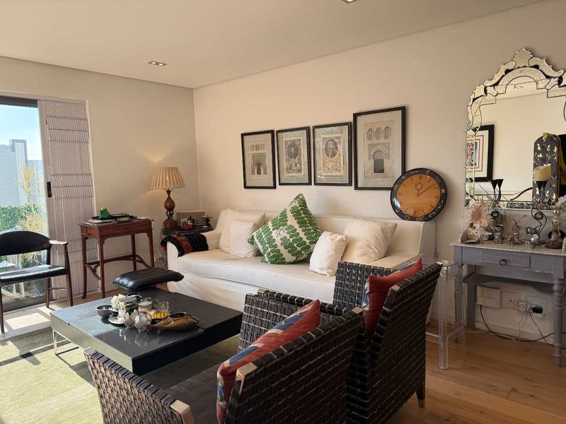 Secure, Sunny Apartment - Fully Furnished - Photo 4