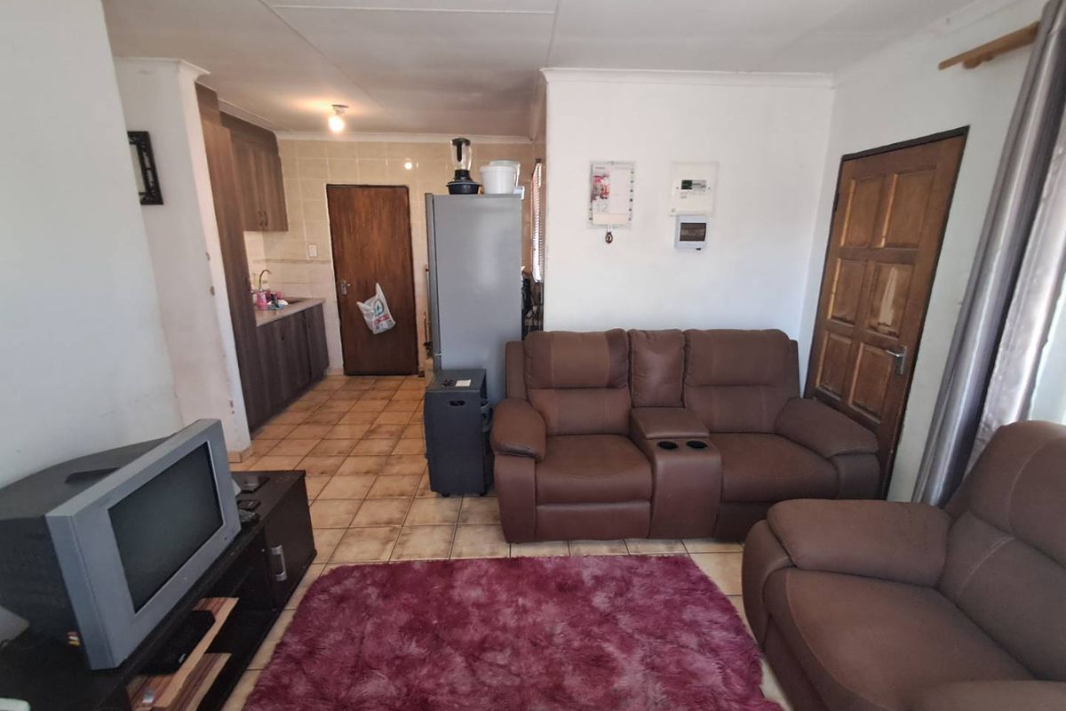 EXLUSIVE MANDATE IN OLIEVEN EXT 36 - Photo 5