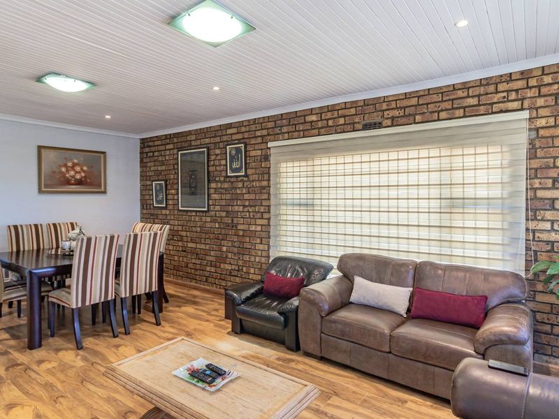 Family Home with Flatlet Near Hospital - Photo 9