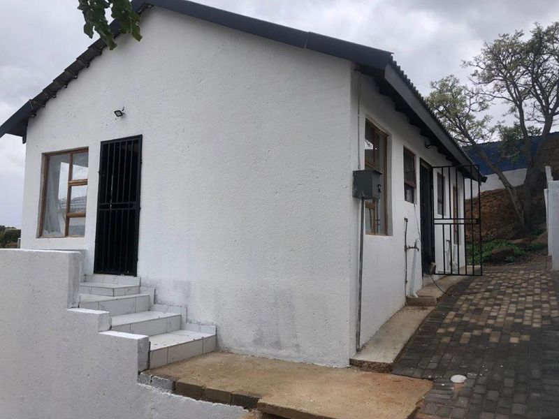 3 bedrooms house for sale in Soshanguve M - Photo 3
