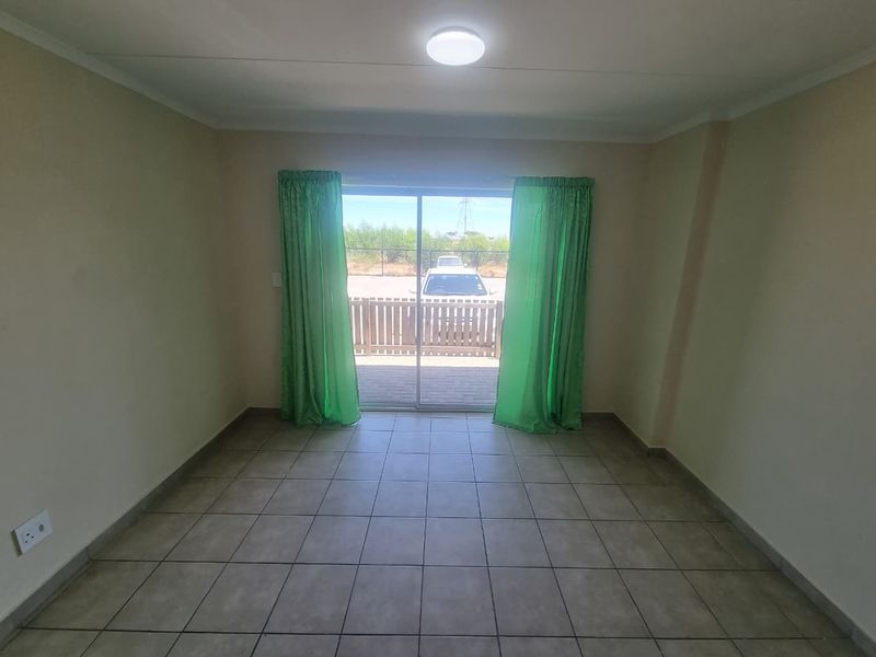 Stunning 3-Bedroom Ground Floor Apartment in Kuilsriver - Only R9,500pm! - Photo 5