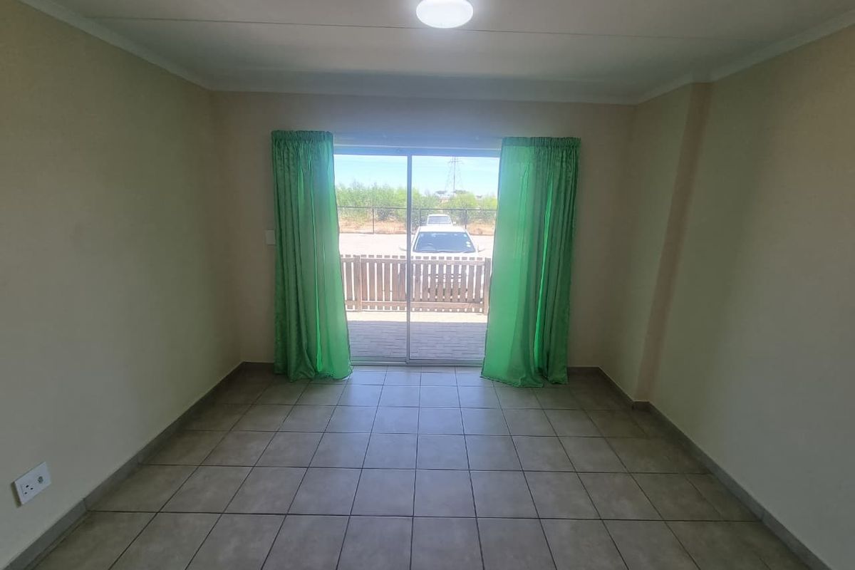 Stunning 3-Bedroom Ground Floor Apartment in Kuilsriver - Only R9,500pm! - Photo 5