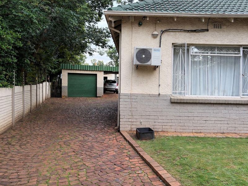 Neat & Well-Maintained 3-Bedroom Family Home in Hurlyvale, Edenvale - Photo 9