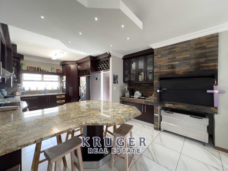 Walking distance from Pro-Ed Private School. - Photo 8