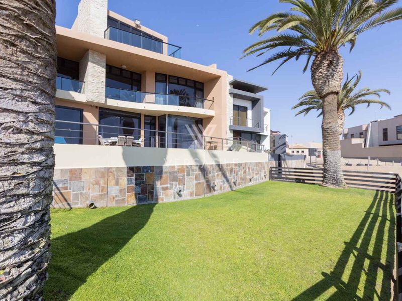 Prime Beachfront Property For Sale - Photo 6