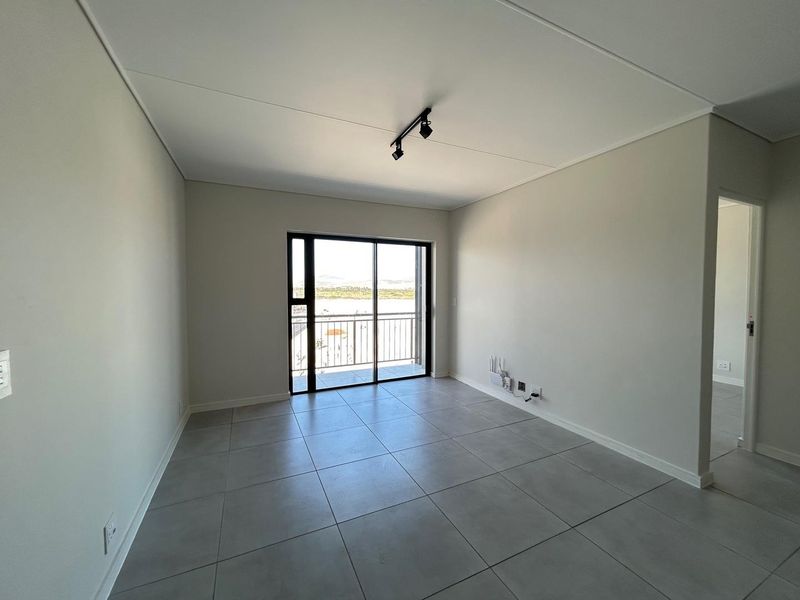 Modern 1-Bedroom Apartment in Suikerbos Estate, Sandown - Photo 5