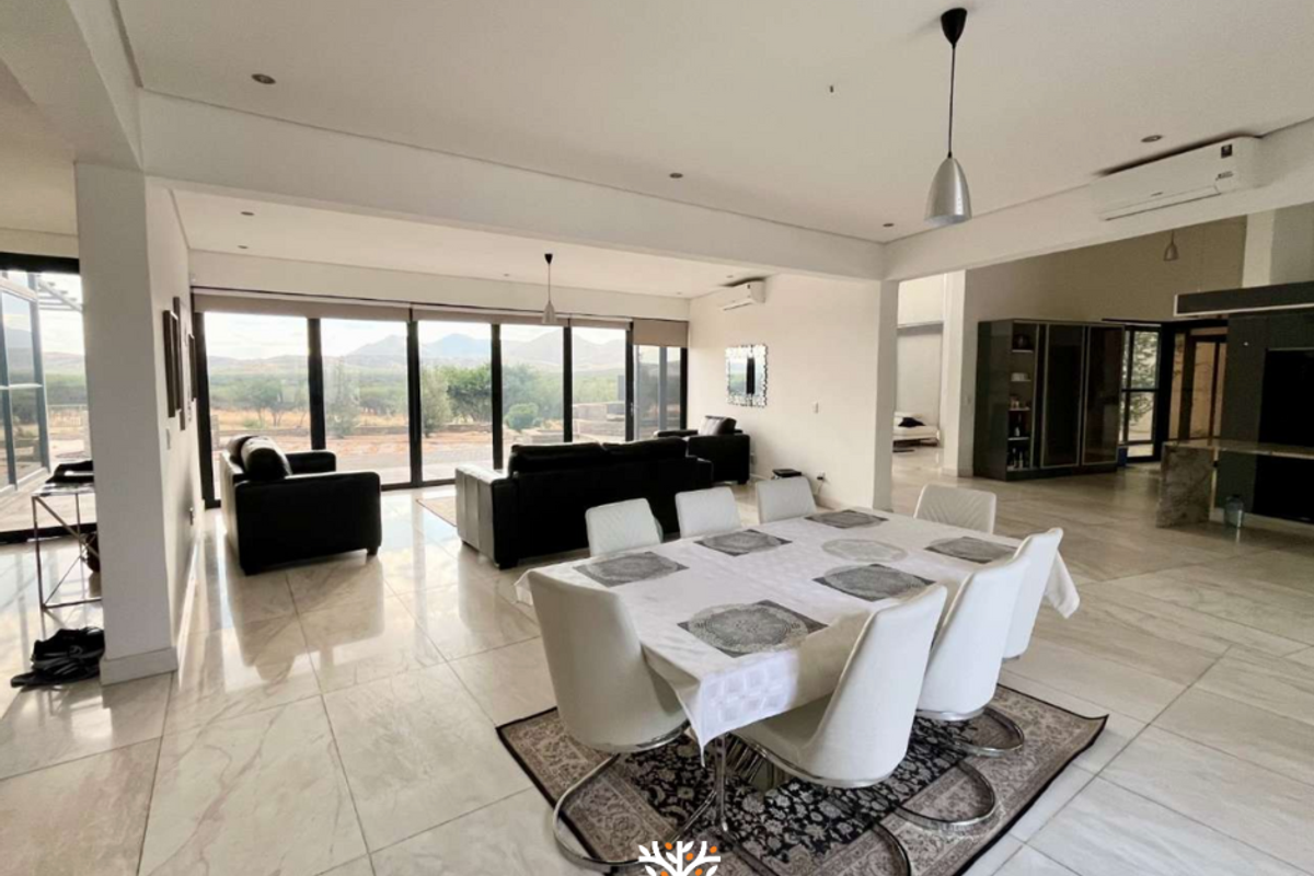 Auas View Nature Estate | 6-Bedroom Home For Sale - Photo 4