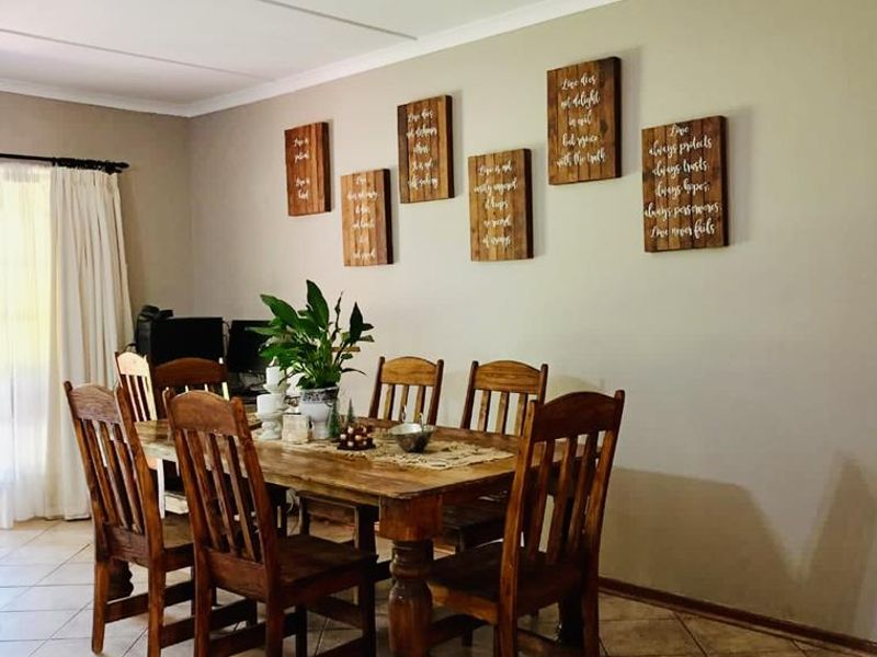 3 bedroom Townhouse for sale - Photo 3