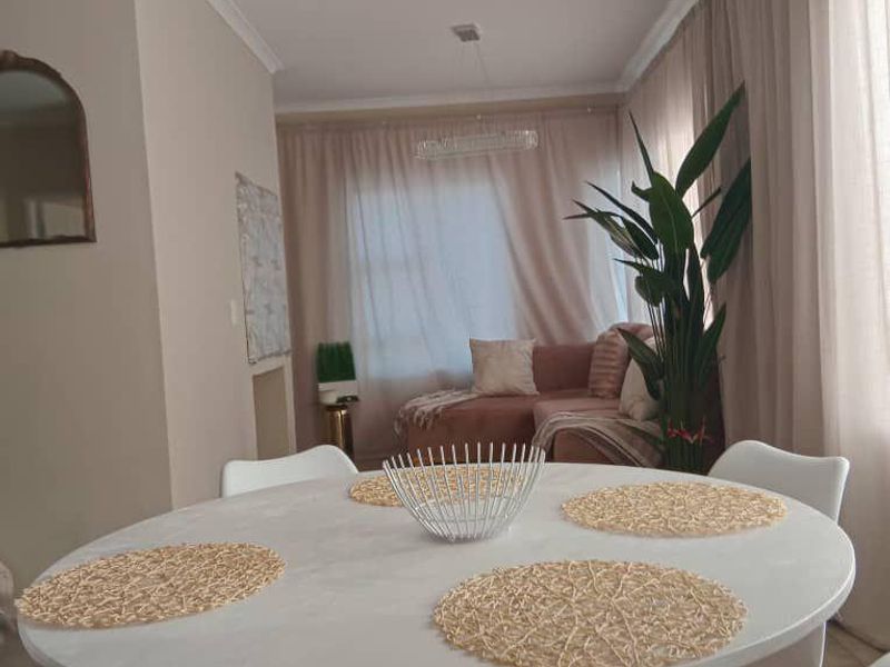 Fully furnished apartment in Long beach - Photo 7