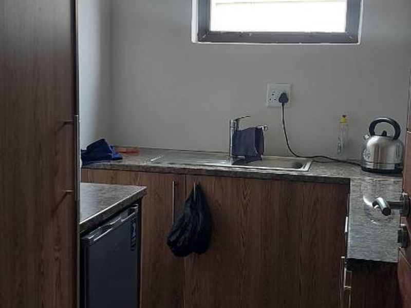 Office space to let central town - Photo 6