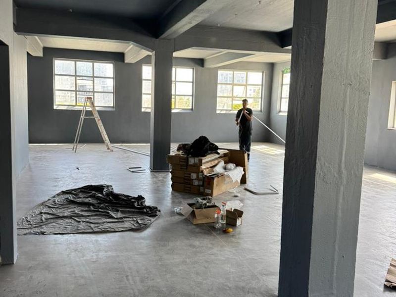500m2 of open plan space ideal for cross fit or fitness tenant - Photo 2