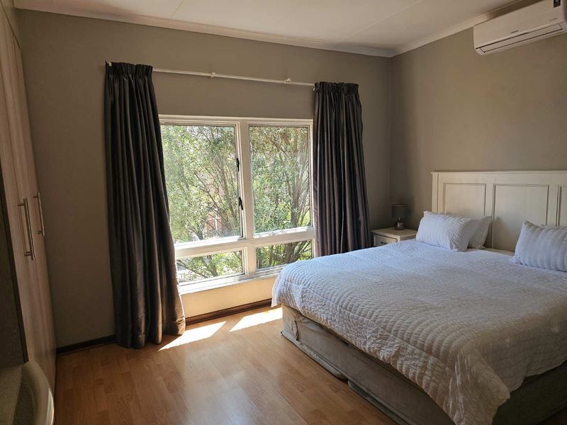 Exclusive 3 Bedroom, 2 Bathroom, Double Garage, Fully Furnished Duplex Townhouse in Woodhill Golf Estate. Ideal for Embassy Staff and Executives! - Photo 7