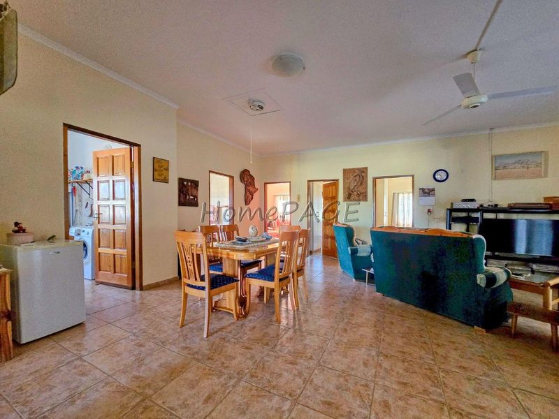 Usakos:  Smallholding close to Town is for Sale - Photo 8