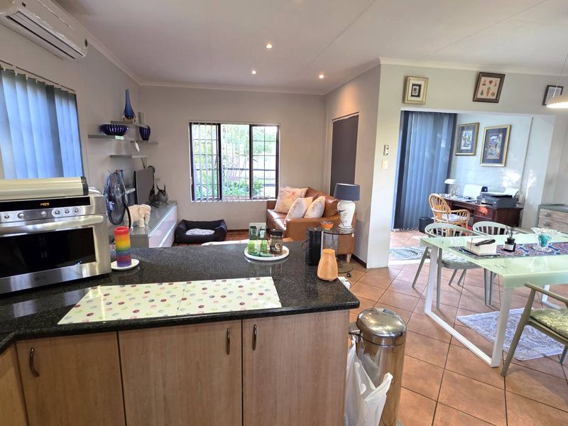 2  Bedroom Townhouse in The Coves Estate - Photo 7