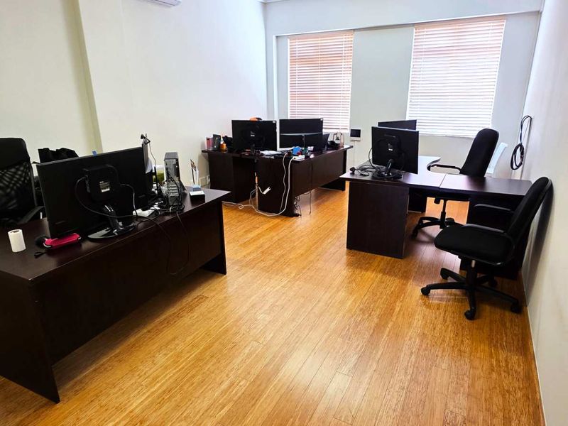 First Floor Office in Westlake - Photo 4