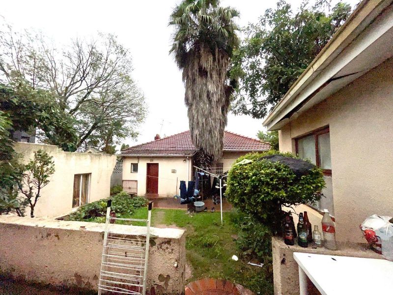 Exceptional 3-Cottage Estate for Visionary Investors - Photo 10