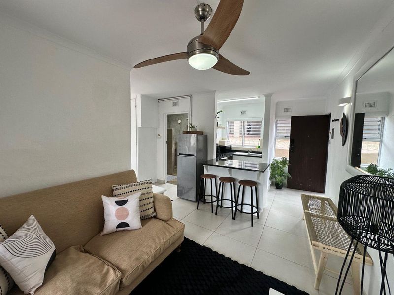 1-Bedroom Apartment Sold Fully Furnished - Photo 2