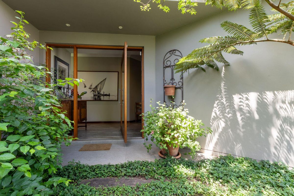 4 Bedroom House for Sale in Dainfern Golf Estate - Photo 4