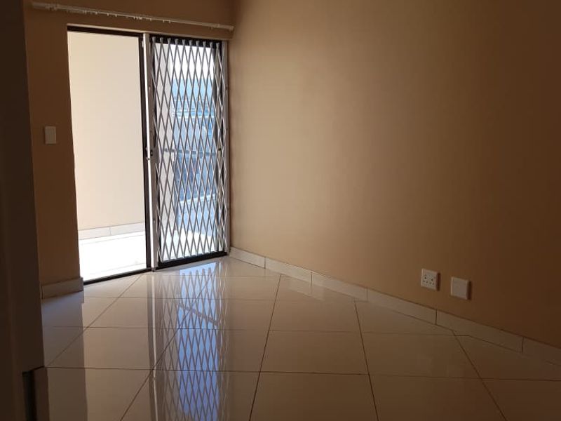 Spacious 2-Bedroom Apartment For Sale - Photo 6