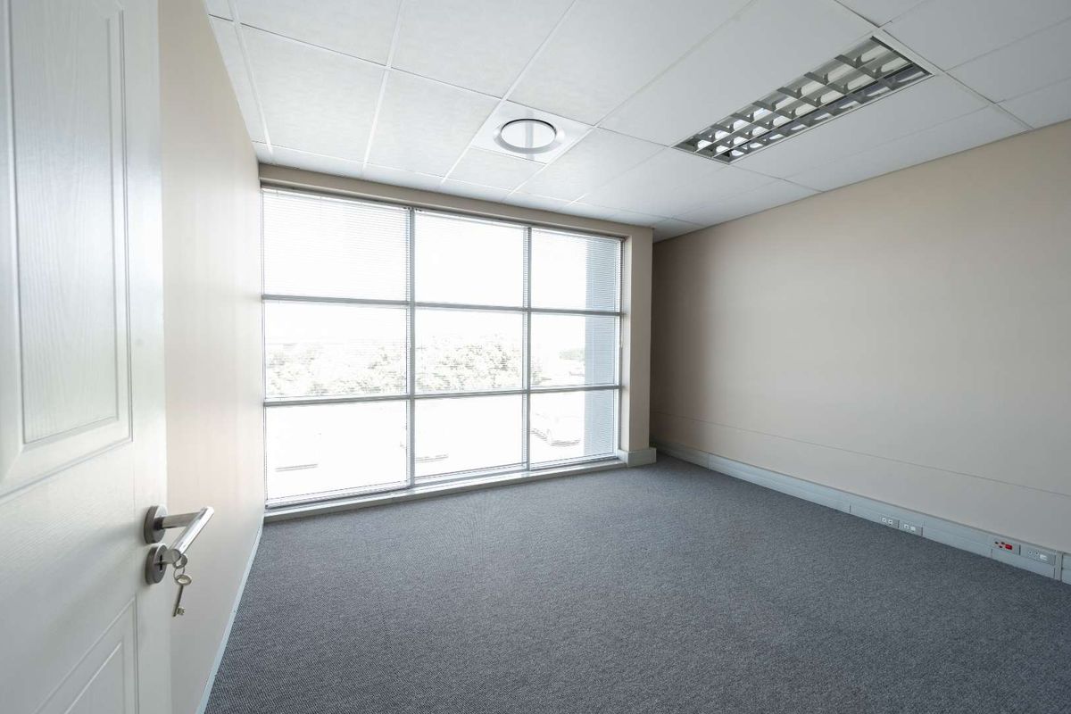 Office for sale in Ideal Location - Photo 5