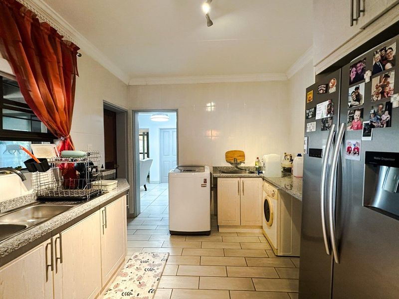 Exceptional Greenbelt Property with Multiple Income Streams in Hoedspruit Wildlife Estate - Photo 8