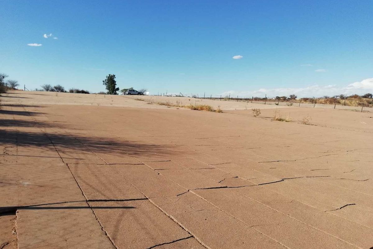 Vacant land for sale in Kanoneiland - Photo 4