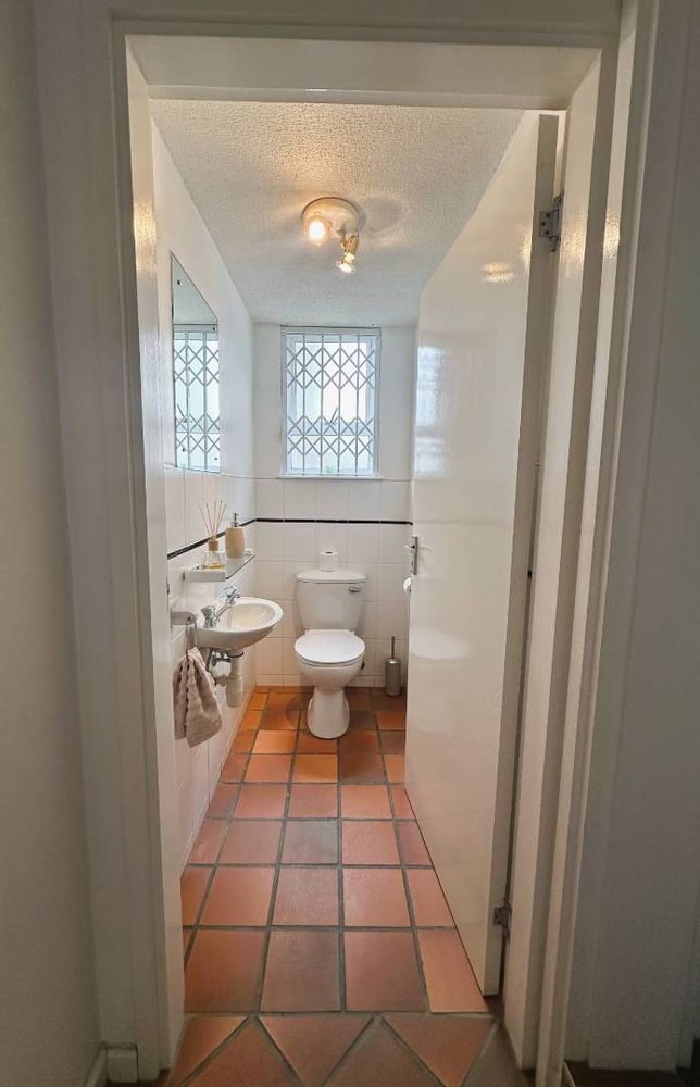 guest WC