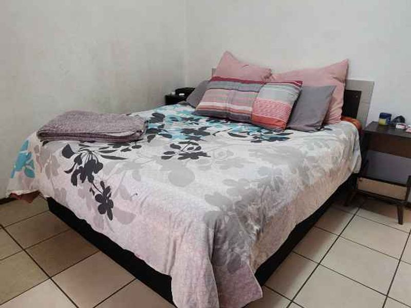 3 Bedroom House For Sale in Heatherview - Photo 5