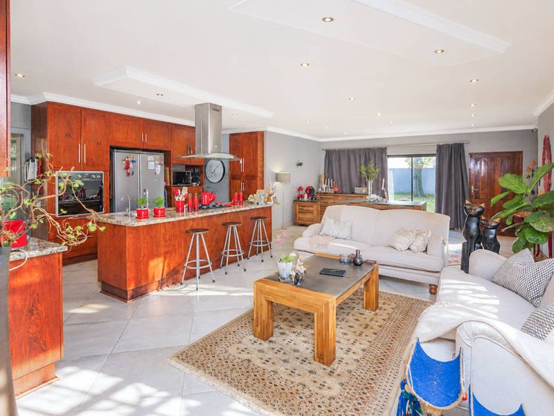 Warm & Inviting 4-Bedroom Home with Modern Amenities Included - Photo 8