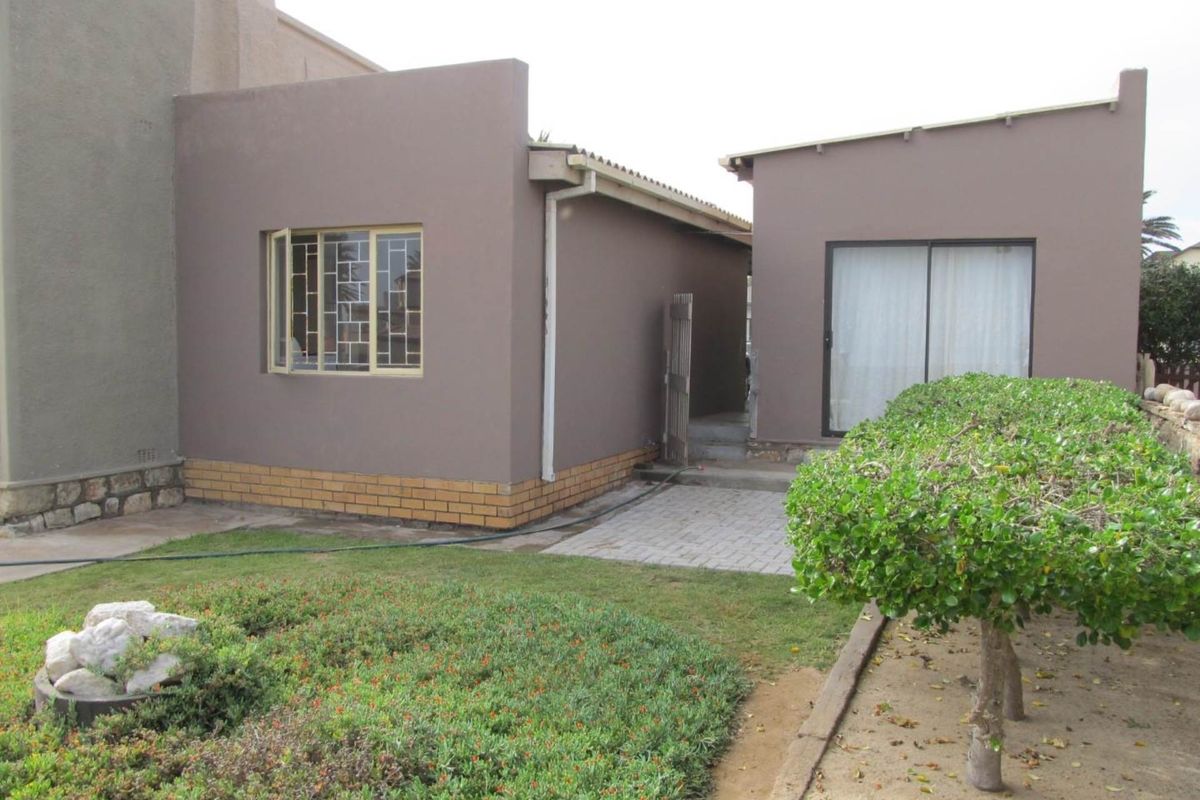 SEA FRONT PROPERTY - PRIME SITE - Photo 3