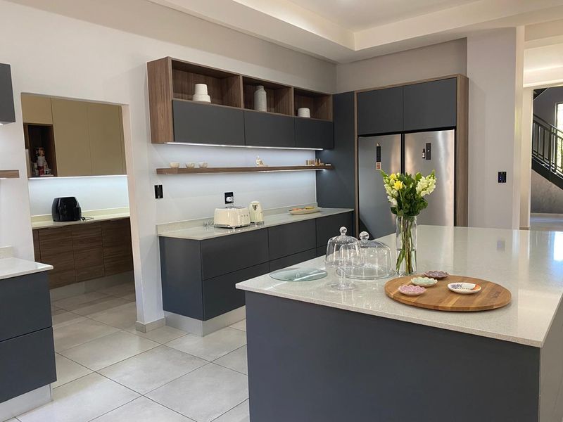 4 Bedroom For Sale in Sheffield Beach Ballito. - Photo 2