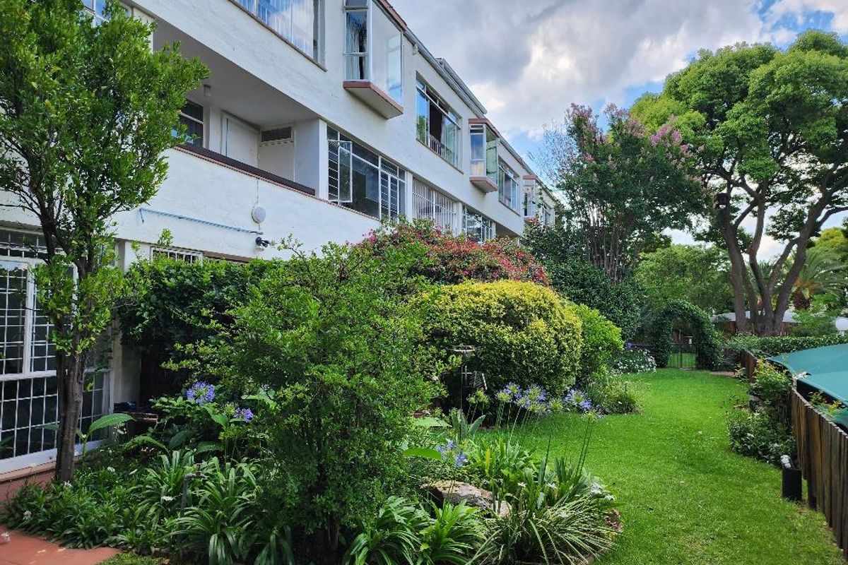 LOVELY 1 BED  / STUDIO APARTMENT IN ROSEBANK - Photo 2