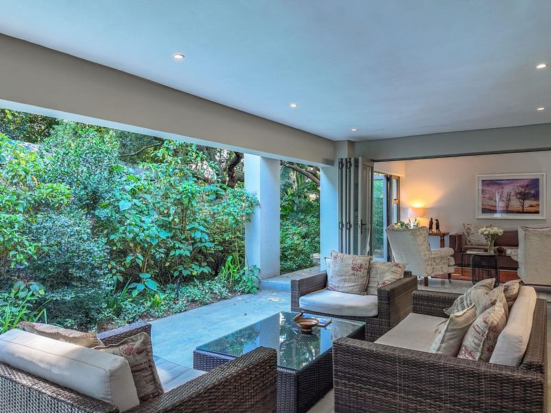 3 bedroom fully furnished home in Benmore Gardens - Photo 4
