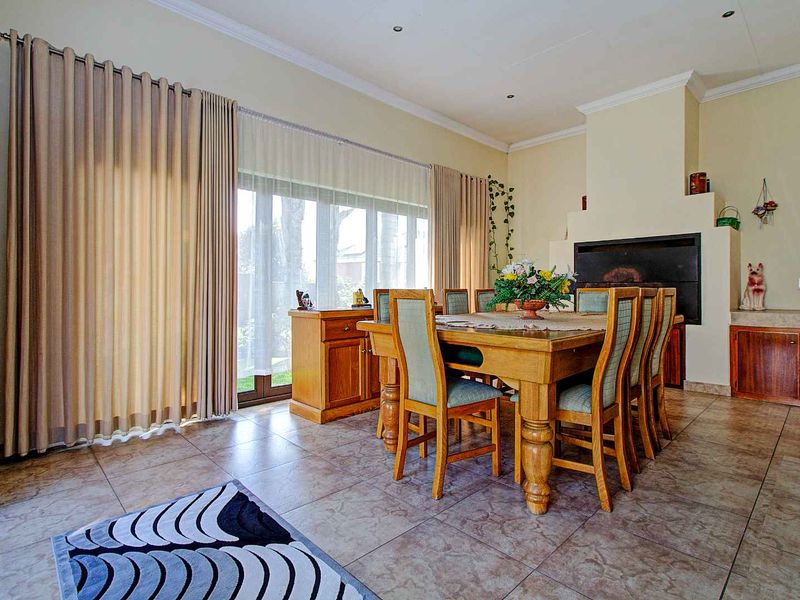 Space, Style & Security — Your Forever Home in Honeydew Ridge Awaits! - Photo 6