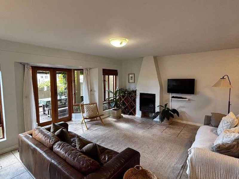Devonvale Golf Estate, Spacious 3 Bedroom Estate Home in Stellenbosch Winelands - Photo 1