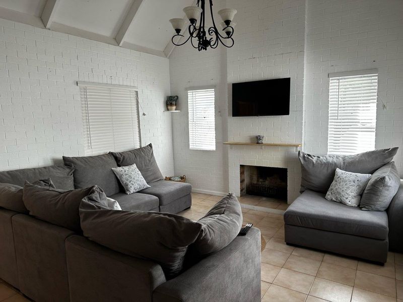 Exellent Fully Furnished Rental - Photo 3