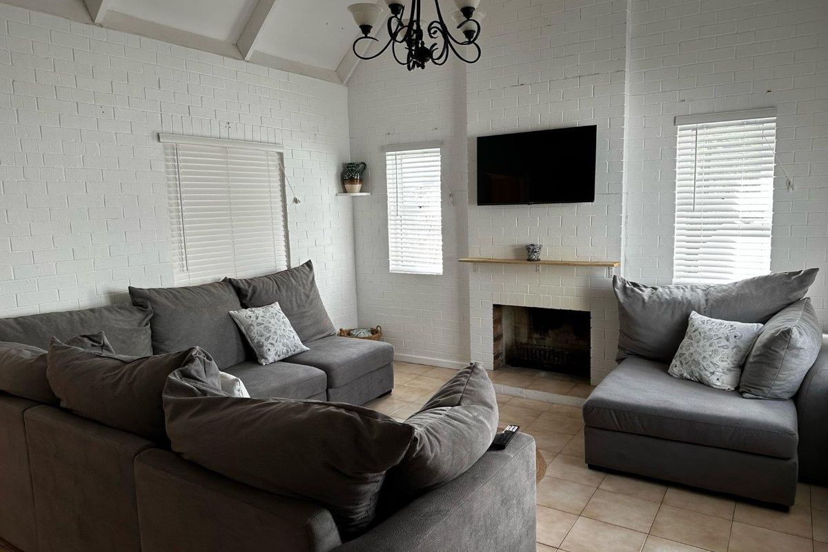 Exellent Fully Furnished Rental - Photo 3