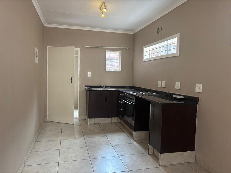 1 Bedroom Unit for Sale in Bramley Park - Photo 3